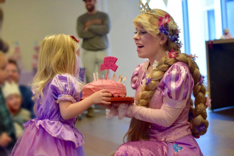 princess-birthday-party-entertainers-vancouver-believe-party